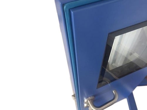 Gasket sealing of cleanroom door